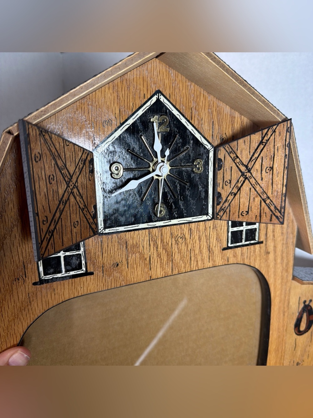 Vintage Ariel Photo Barn Shaped Frame With Quartz Clock 8x10 Picture Farmhouse - Picture 6 of 9